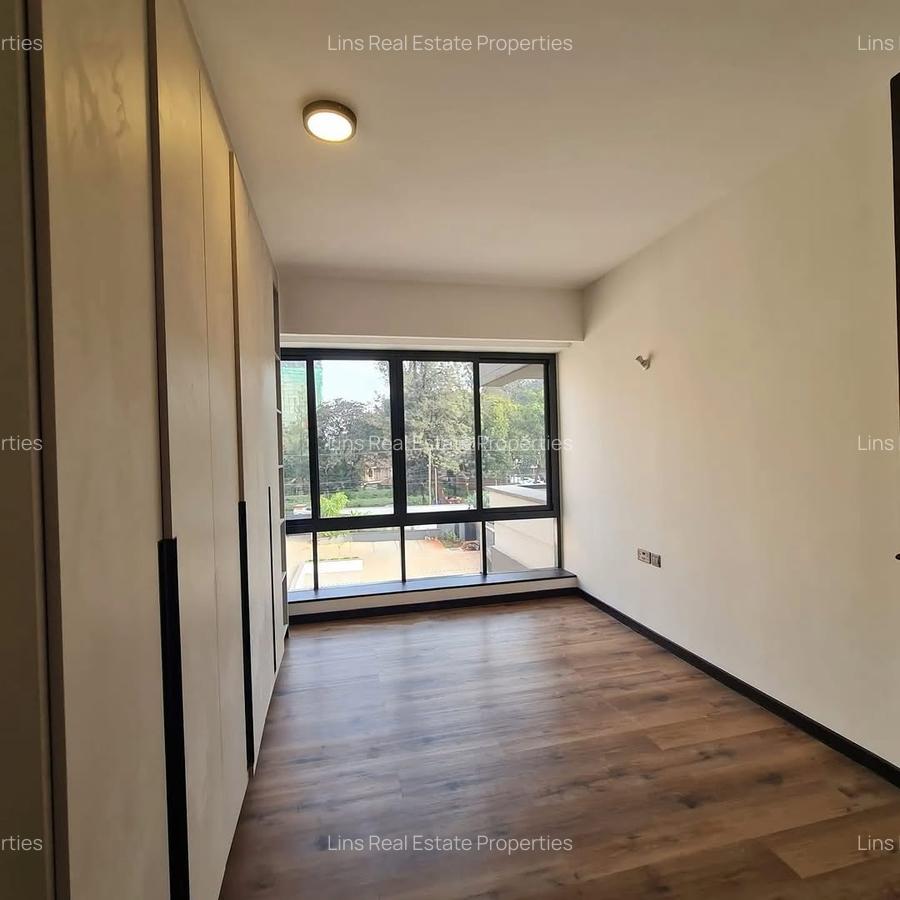 Serviced 2 Bed Apartment with En Suite in Spring Valley - 9