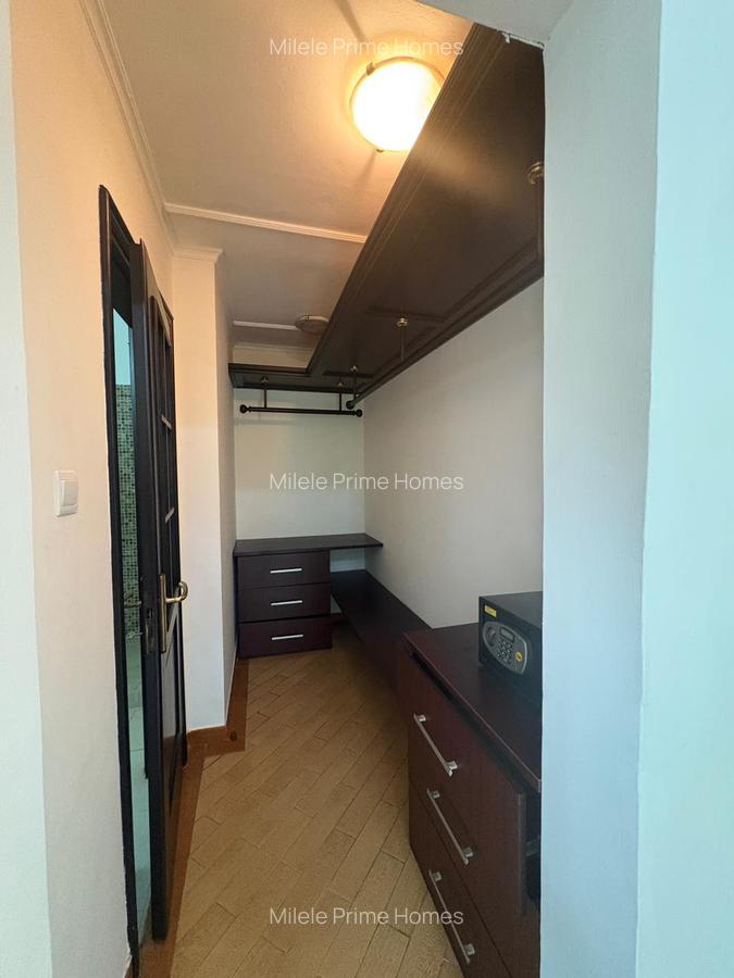 4 Bed Townhouse with En Suite at Grevillea Groove - 13