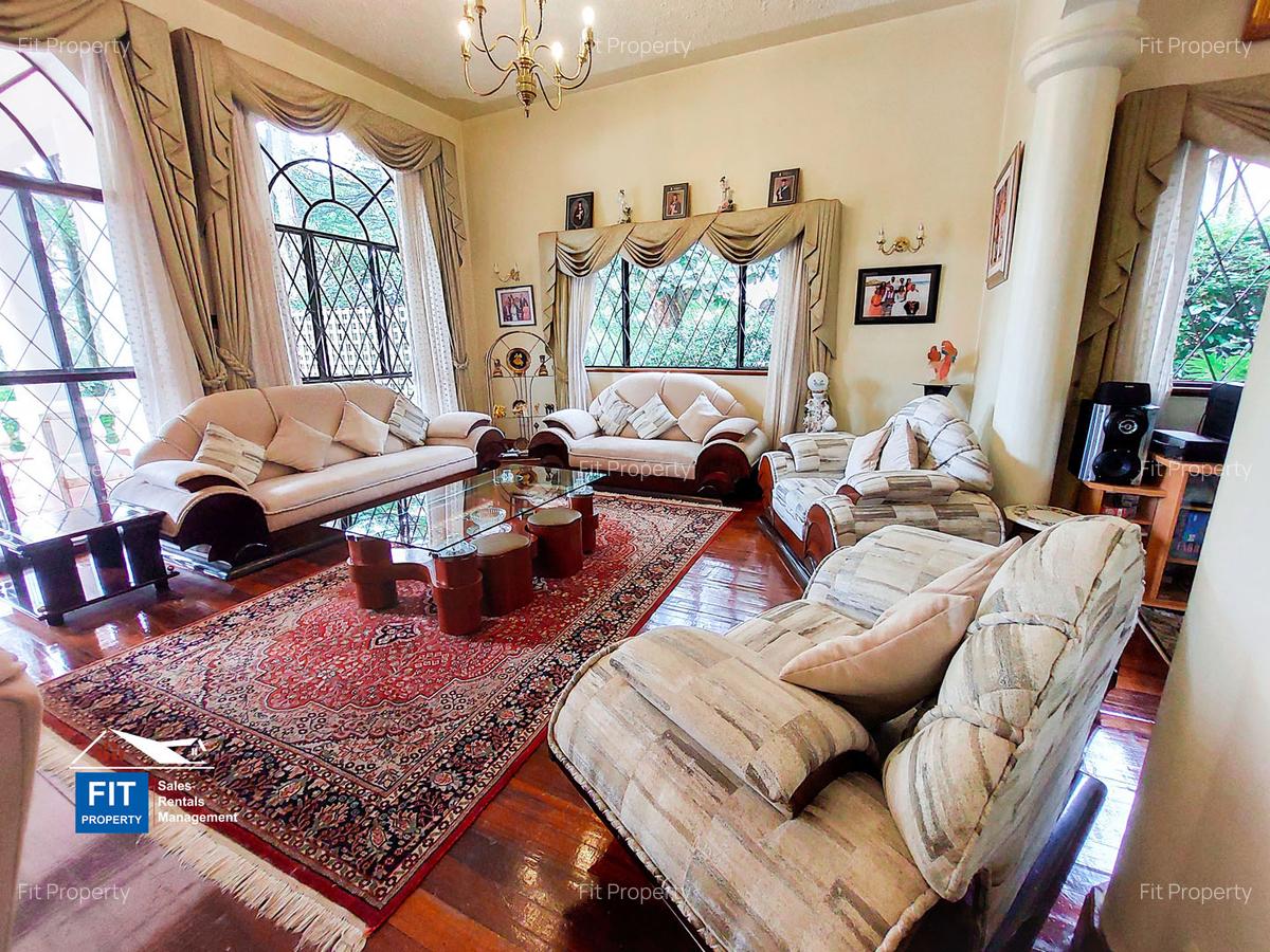5 Bed House with En Suite at Nairobi - 5