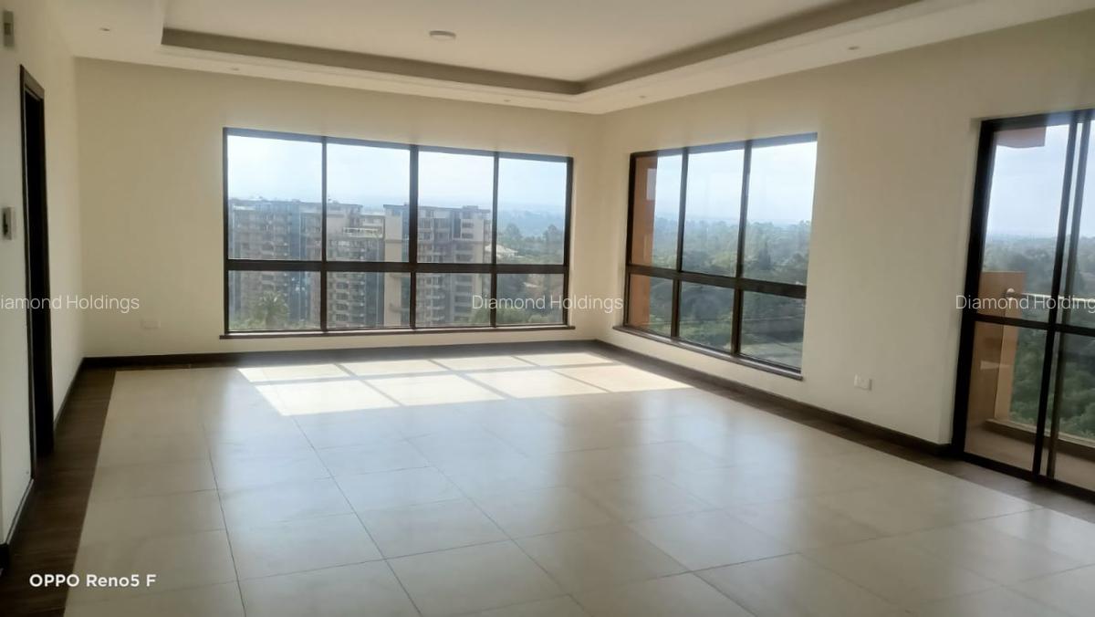 3 Bed Apartment with En Suite at Parklands - 9