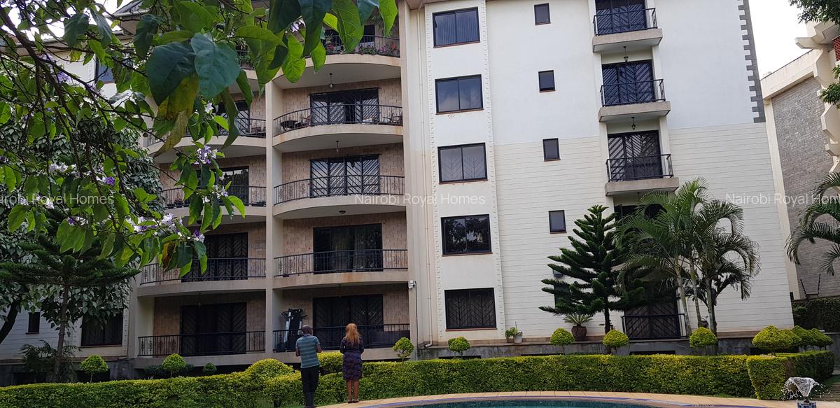 3 Bed Apartment with En Suite at Othaya Road - 5