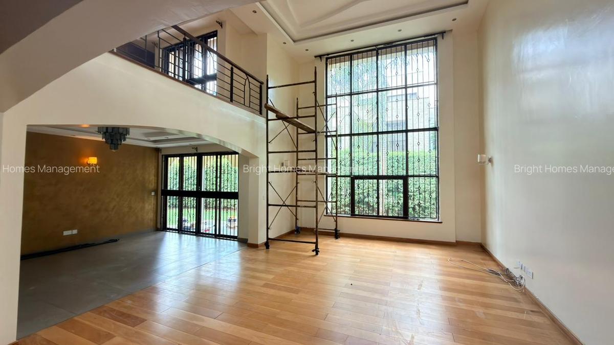 4 Bed Villa with En Suite in Lavington - 3