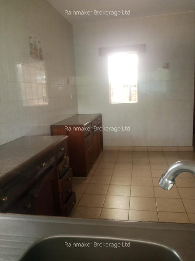 4 Bed Villa with En Suite in Westlands Area - 4