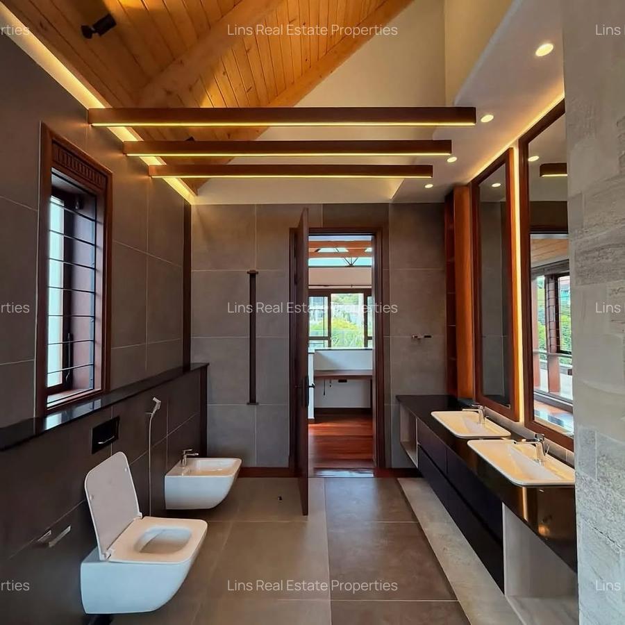 4 Bed House with En Suite in Runda - 8