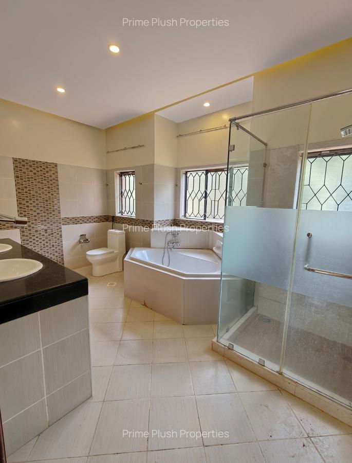 4 Bed House with En Suite in Karen - 5