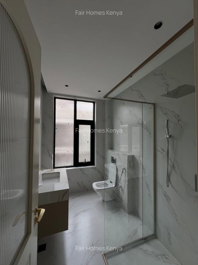 5 Bed Townhouse with En Suite at Lavington Green - 10