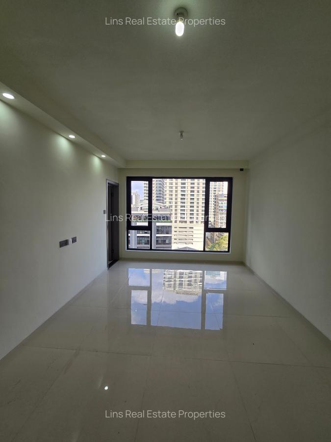 Serviced 1 Bed Apartment with En Suite in Westlands Area - 8