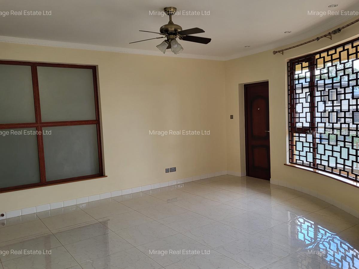 5 Bed Villa with En Suite in Lavington - 5