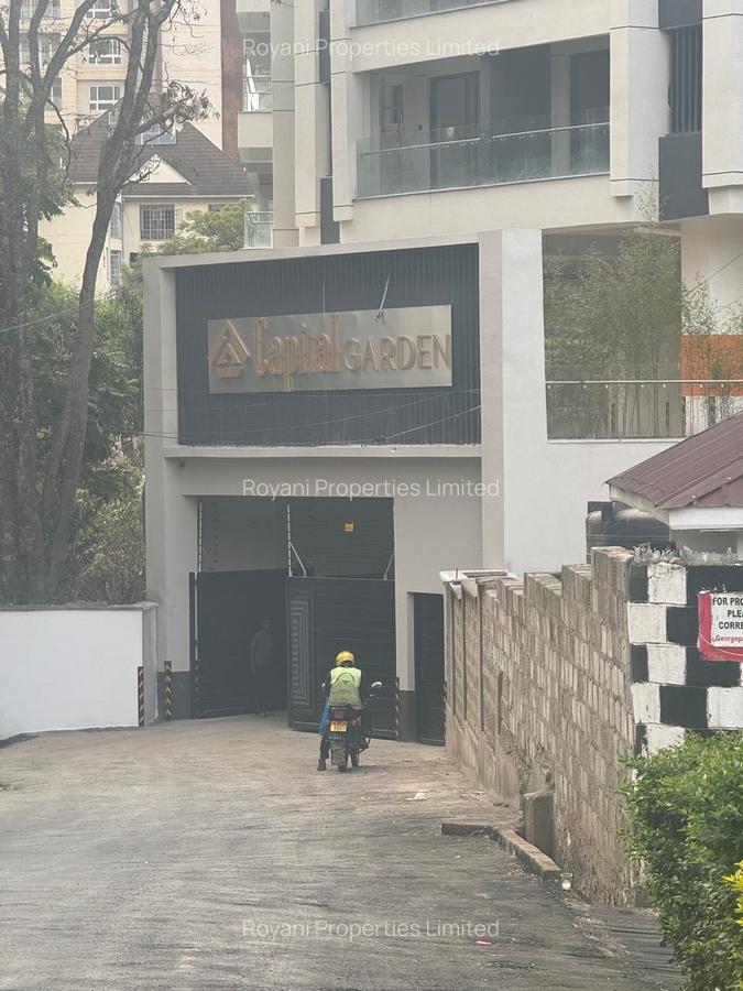 1 Bed Apartment with Swimming Pool in Hurlingham - 12