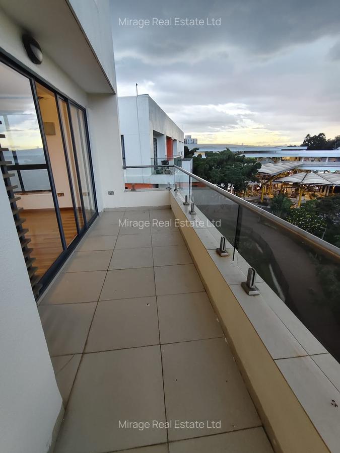 3 Bed Apartment with En Suite in Garden Estate - 4