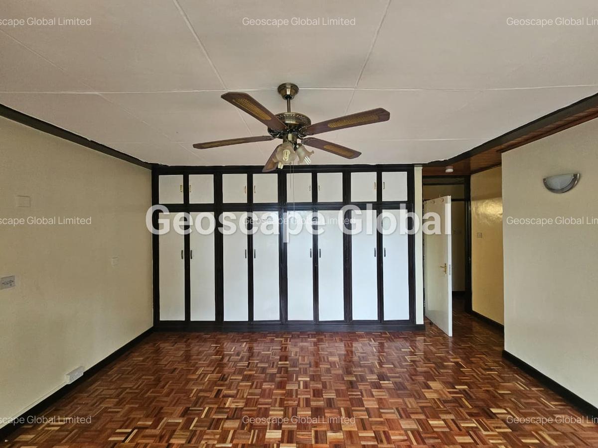 3 Bed Apartment with En Suite in Spring Valley - 13