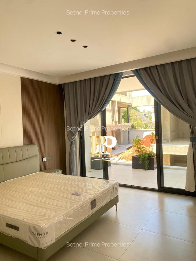 5 Bed Villa with En Suite in Lavington - 9