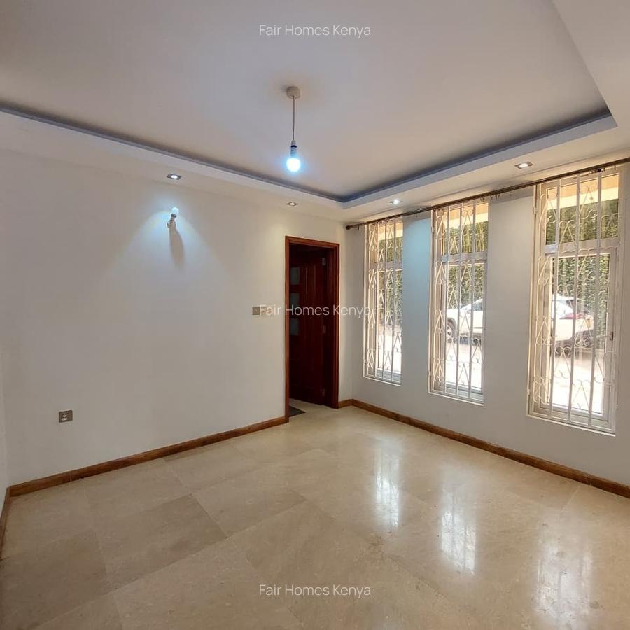 5 Bed Townhouse with En Suite at Convent Drive - 10