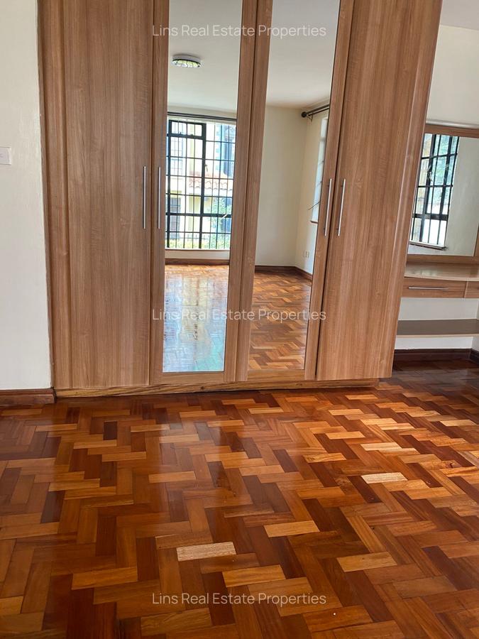4 Bed Townhouse with En Suite in Westlands Area - 11