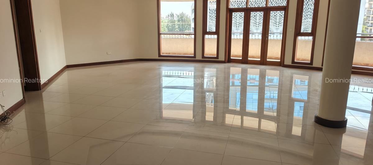 4 Bed Apartment with En Suite in Westlands Area - 12
