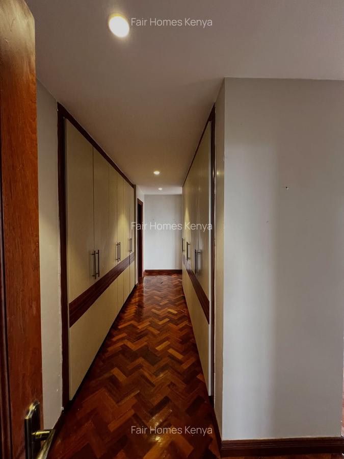 4 Bed Apartment with En Suite at Riverside Drive - 9