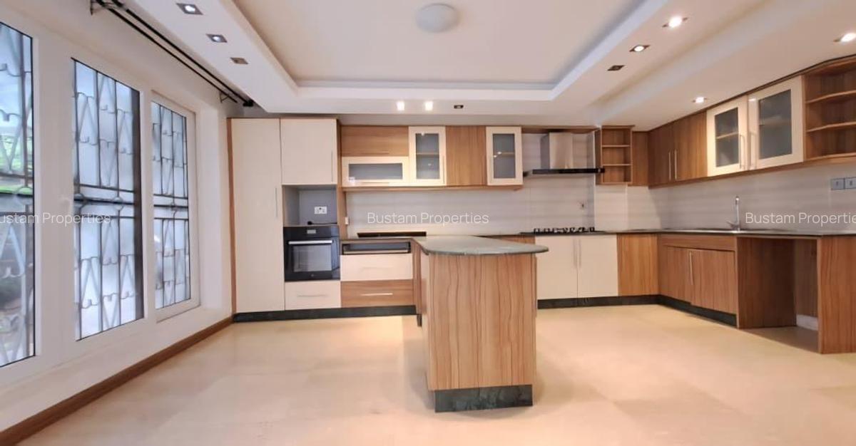 5 Bed Townhouse with En Suite in Lavington - 14