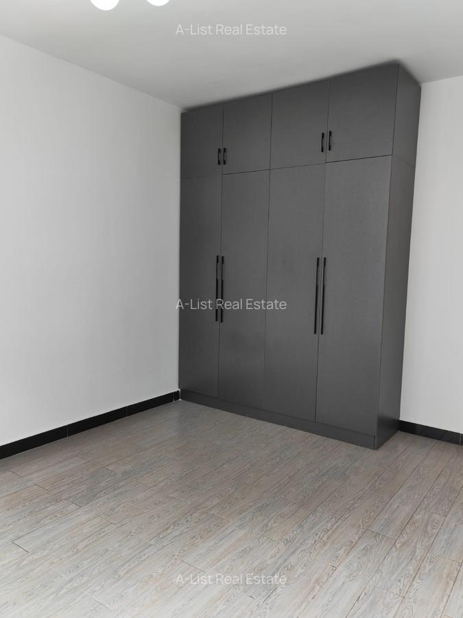 2 Bed Apartment with Swimming Pool at Wood Avenue - 5