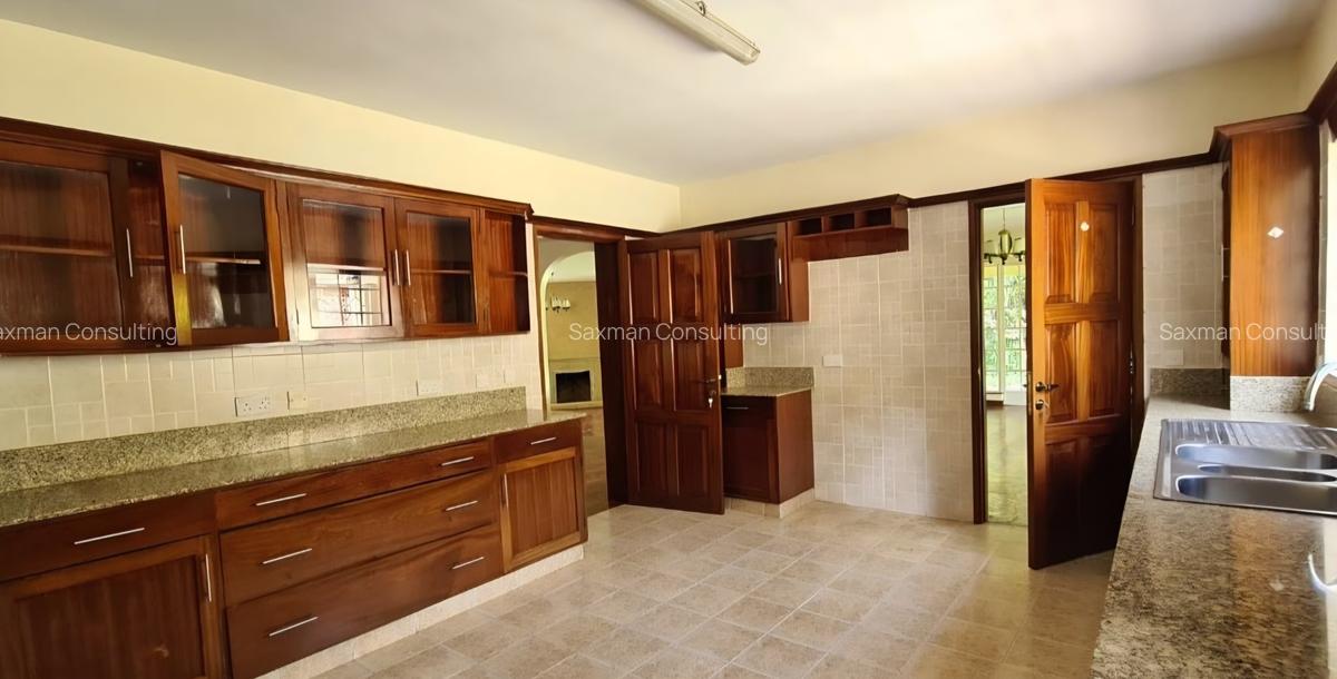 5 Bed House with En Suite in Karen - 4