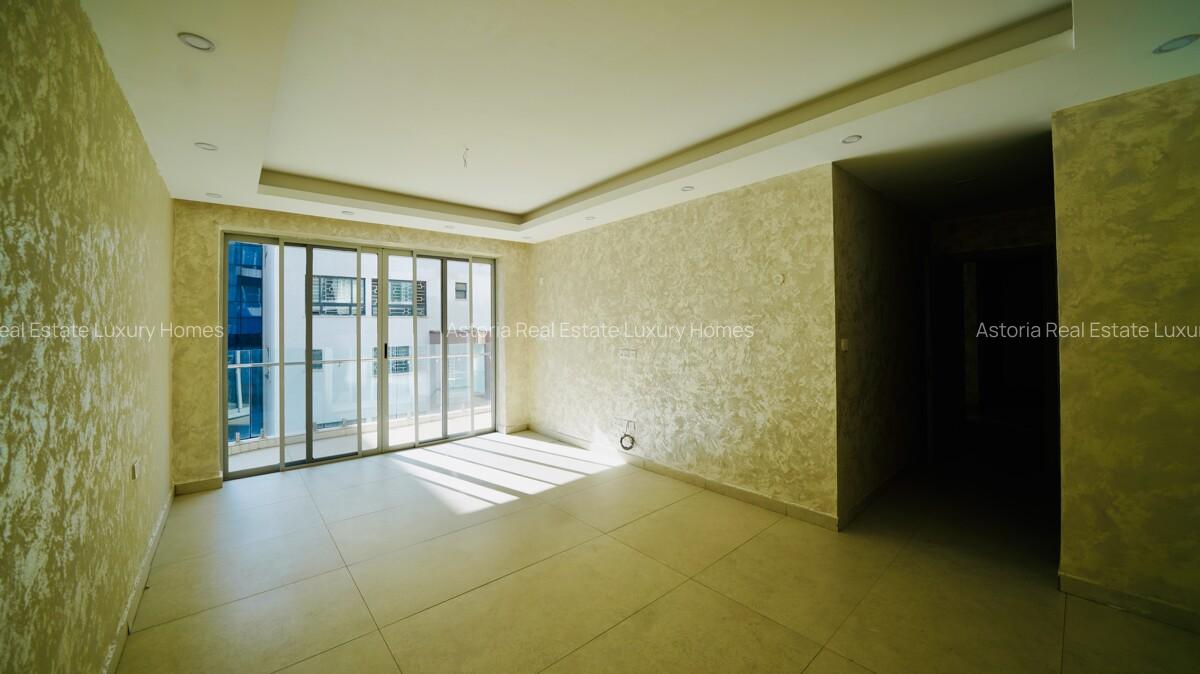 4 Bed Apartment with En Suite at 2026-510 - 5
