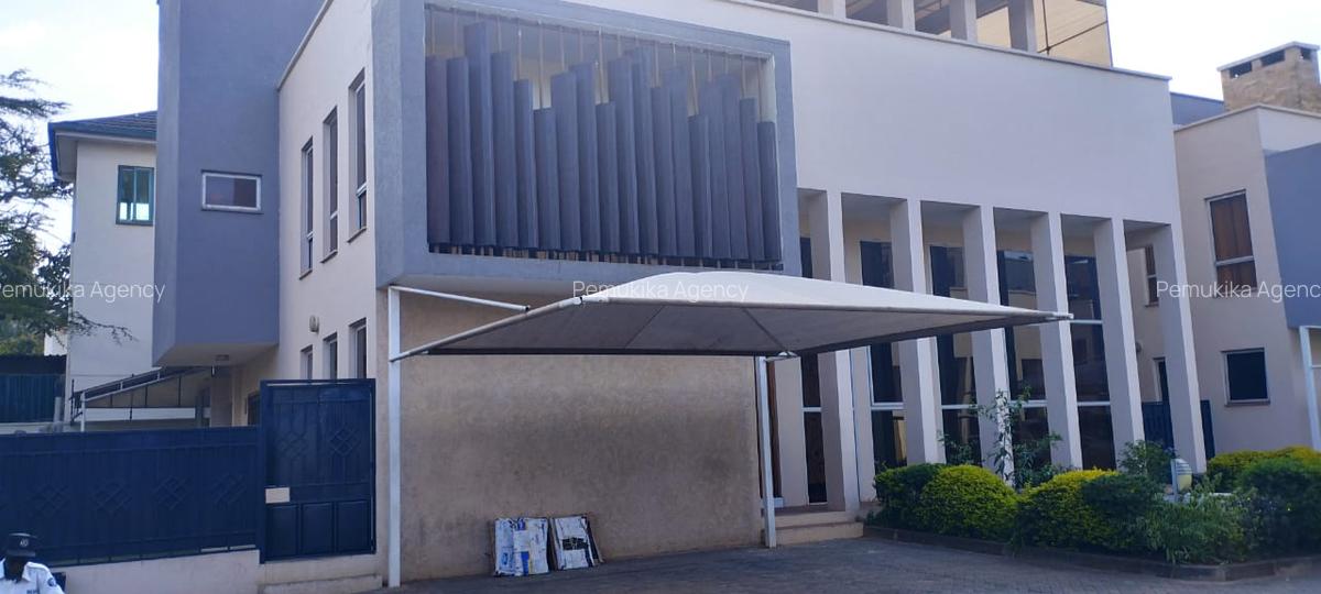 6 Bed Townhouse in Valley Arcade - 5