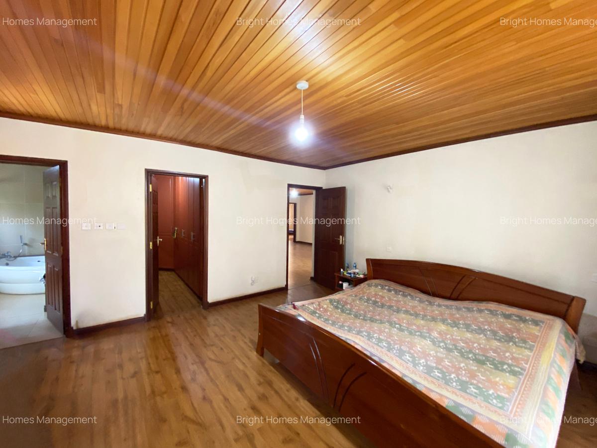 5 Bed Townhouse with En Suite in Spring Valley - 19