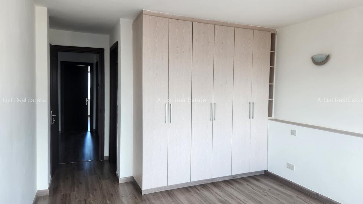 2 Bed Apartment with En Suite at Ojijo Road - 6