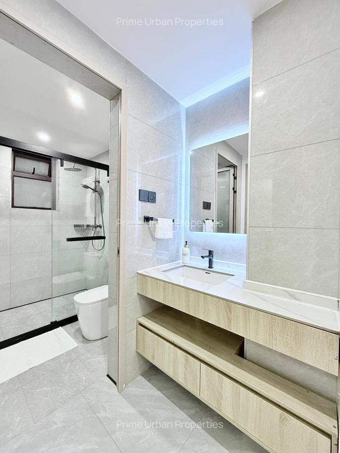 Serviced 2 Bed Apartment with En Suite in Riverside - 15