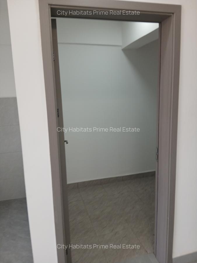 2 Bed Apartment with En Suite in Kilimani - 3