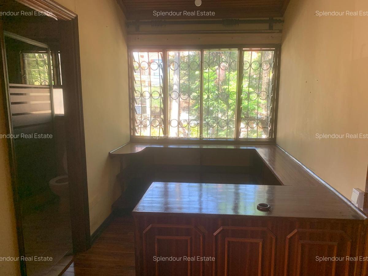 4 Bed Townhouse with En Suite in Kilimani - 15