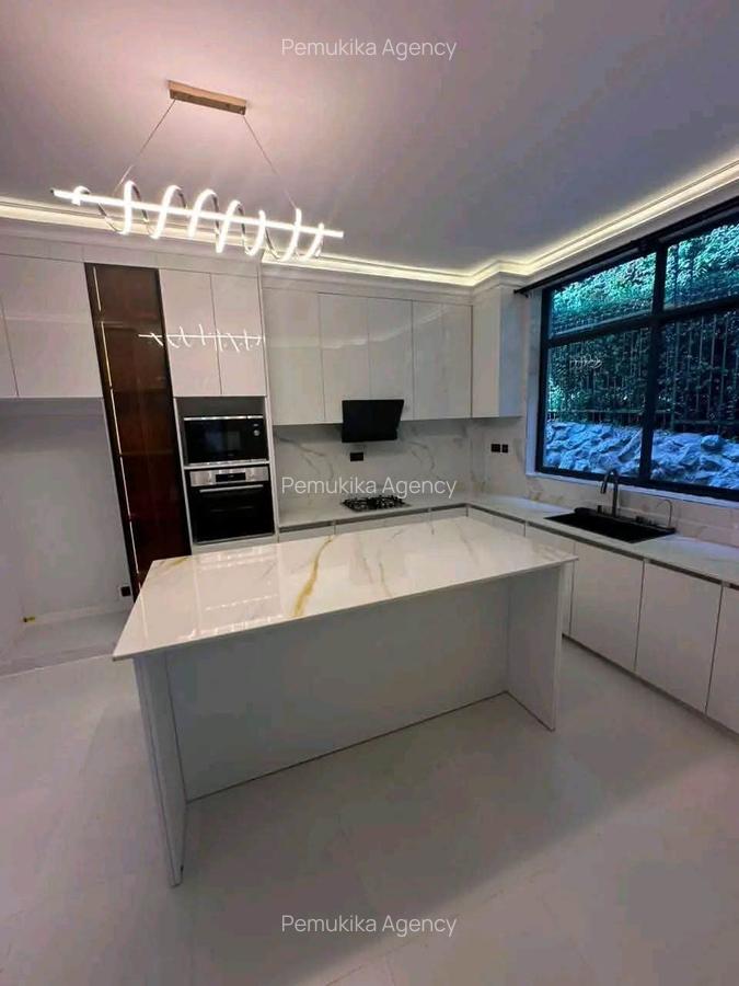 6 Bed Townhouse with En Suite in Karen - 3