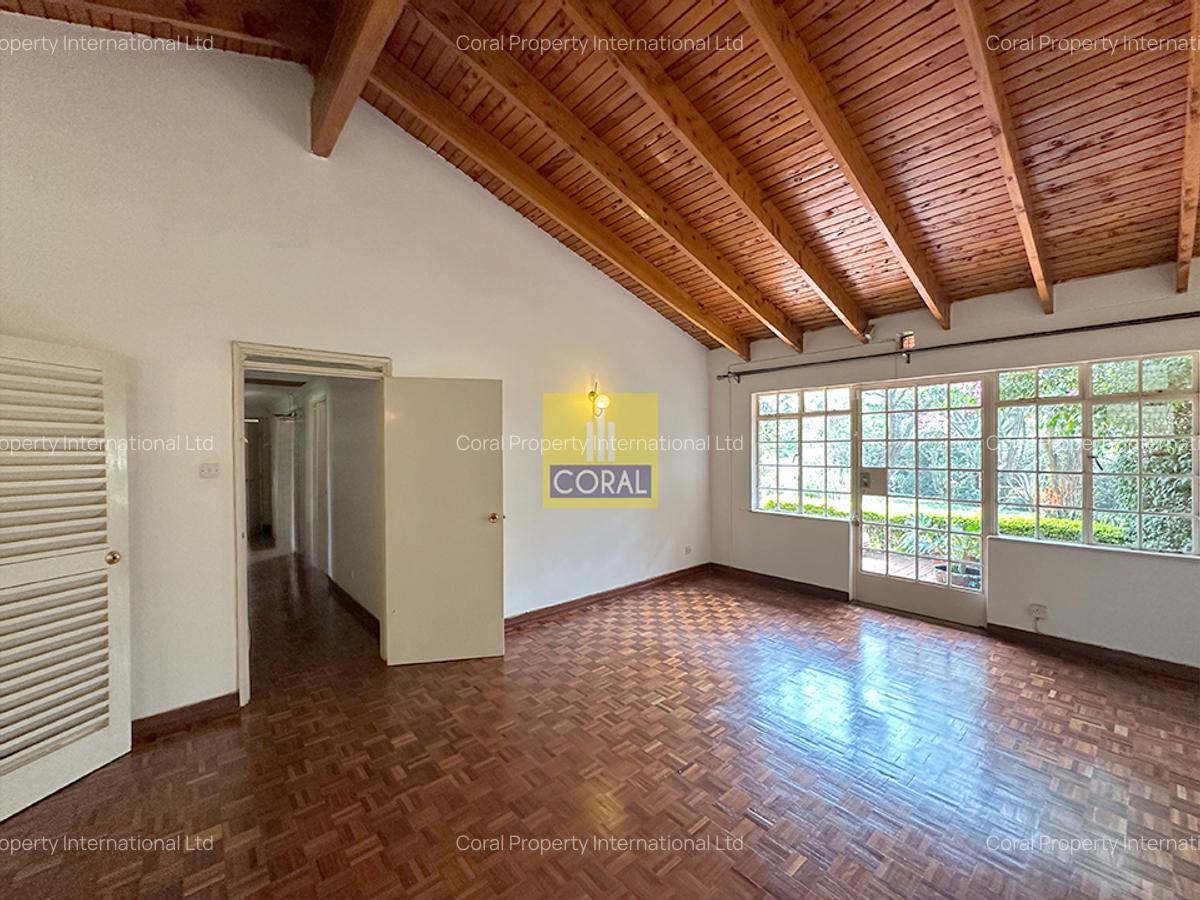 4 Bed House in Runda - 17