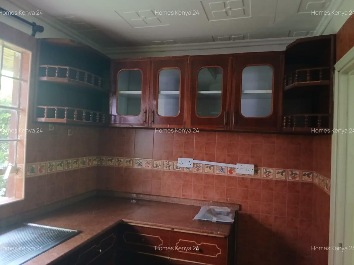 2 Bed House in Ridgeways - 5