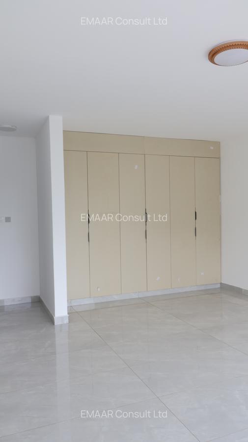 Serviced 3 Bed Apartment with En Suite in General Mathenge - 4
