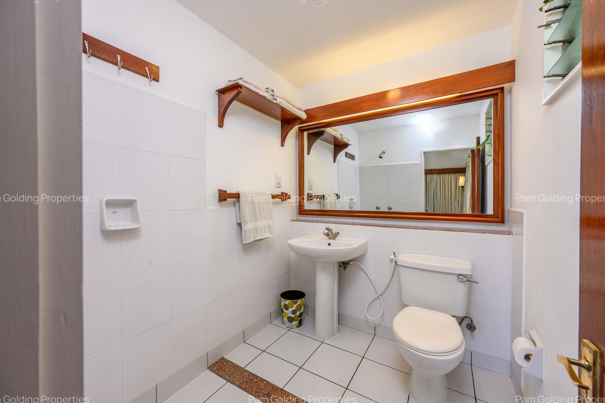 2 Bed House with En Suite at Ras Kisauni - 10