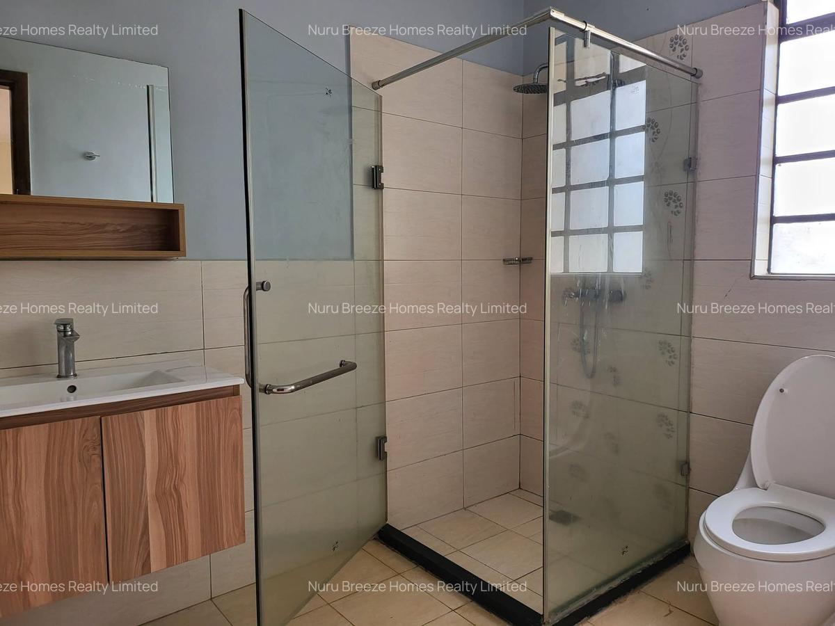 4 Bed Townhouse with En Suite in Kitisuru - 16