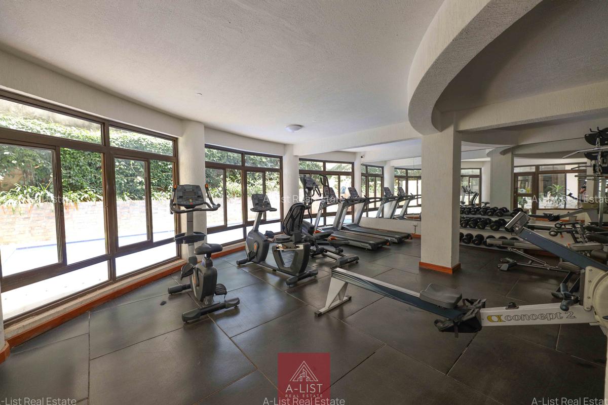 2 Bed Apartment with En Suite at Lantana Road - 15