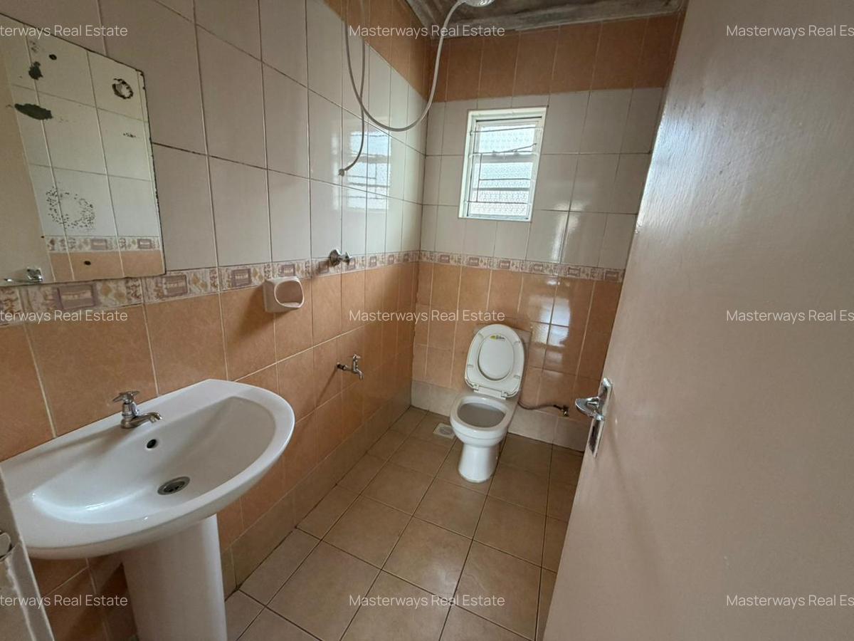 4 Bed House with En Suite in South C - 17