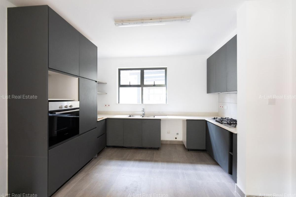 4 Bed Apartment with Swimming Pool at Two Rivers - 6