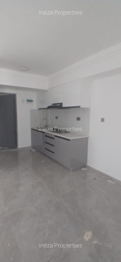 1 Bed Apartment with Gym in Kilimani - 6