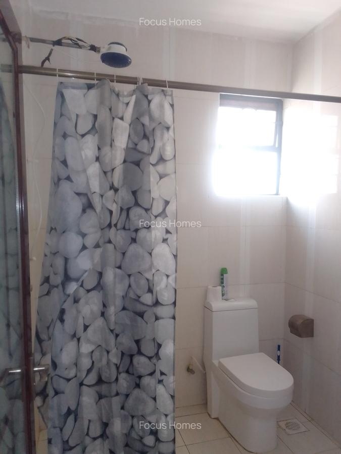 2 Bed Apartment with En Suite in Lavington - 7