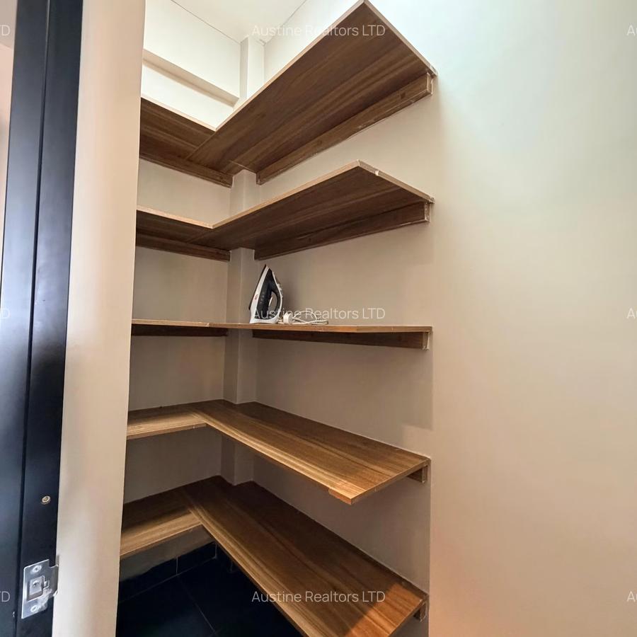 Serviced 2 Bed Apartment with En Suite at Brookside Drive - 10