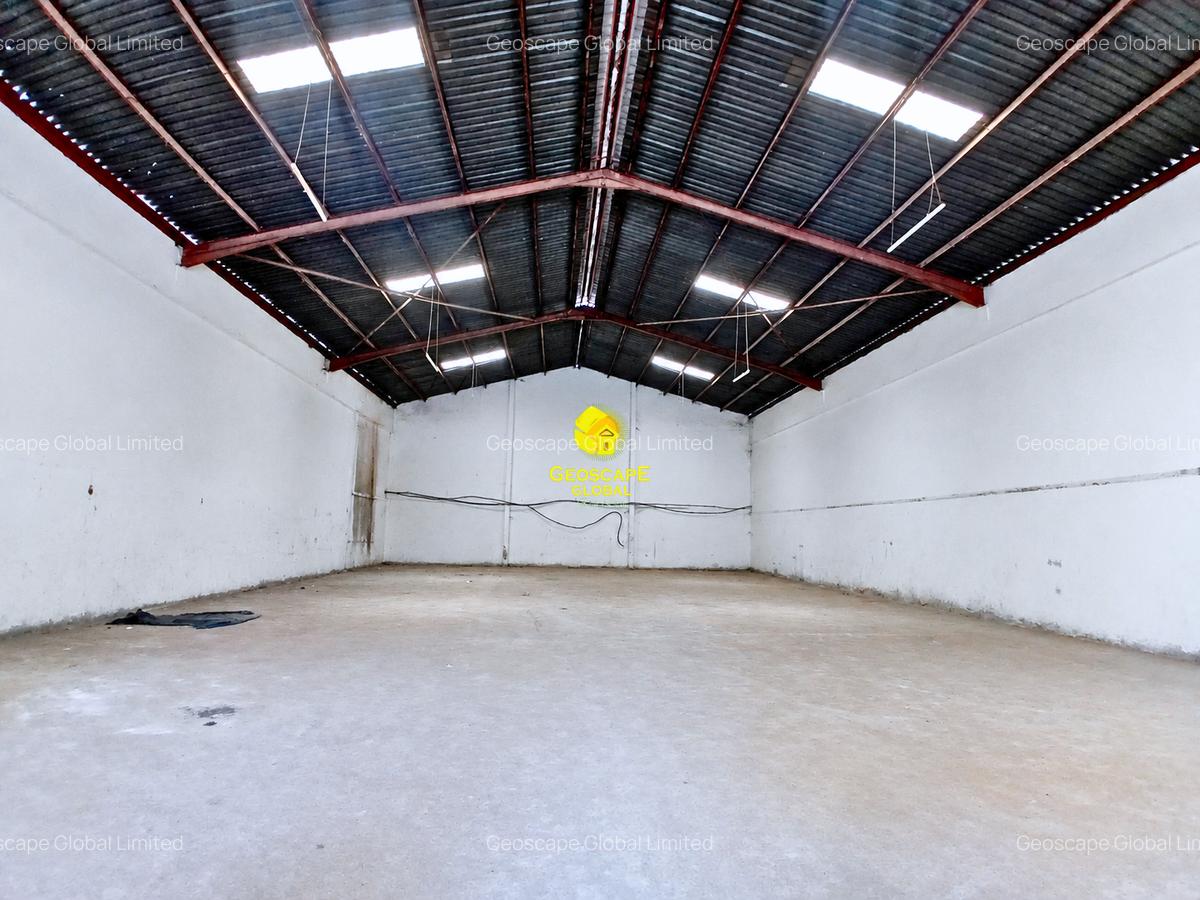 5,000 ft² Warehouse with Fibre Internet in Industrial Area - 5