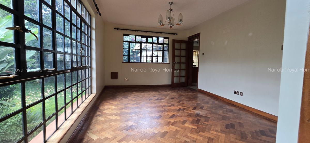 5 Bed House with En Suite at Spring Valley - 15