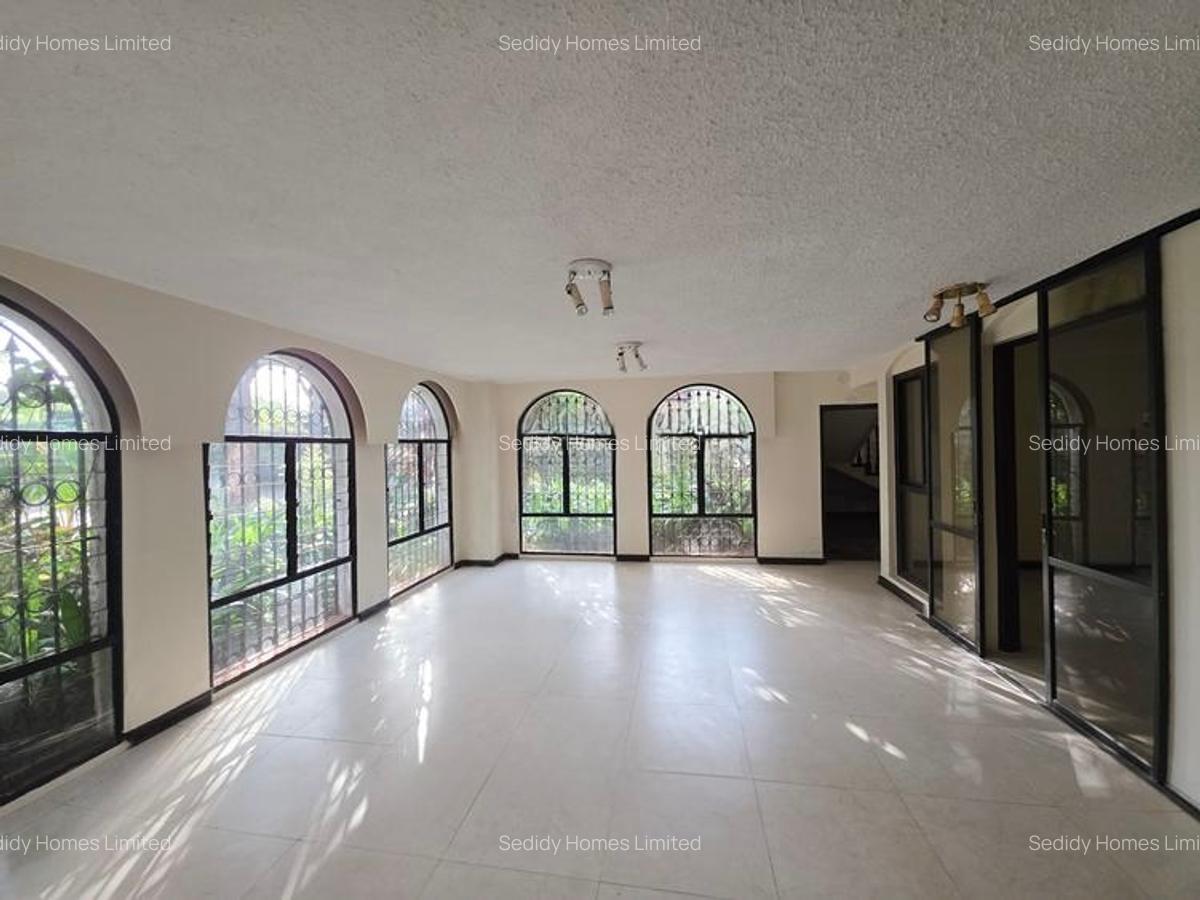 5 Bed House with En Suite in Muthaiga - 6