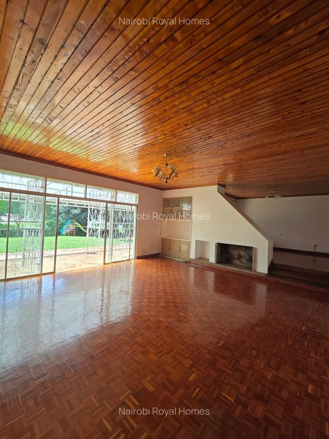 4 Bed House with En Suite at Loresho Creasent - 10