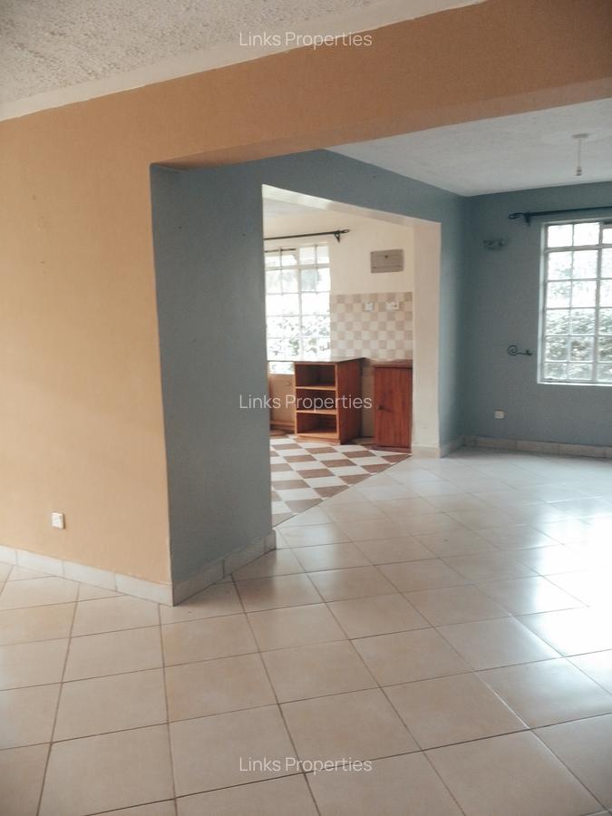 4 Bed House with En Suite at Karen Road - 8