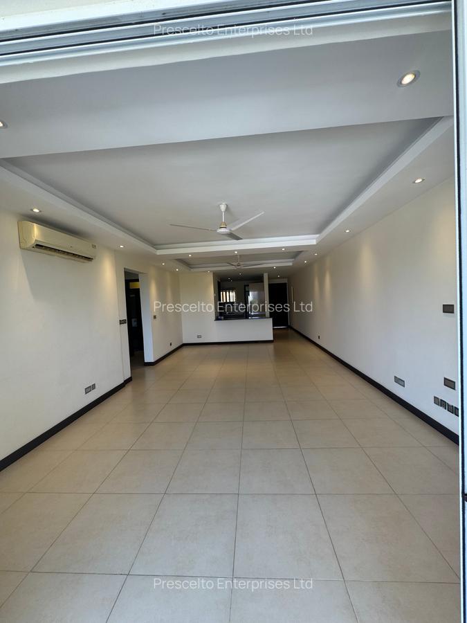 2 Bed Apartment with En Suite at Off Links Road - 14