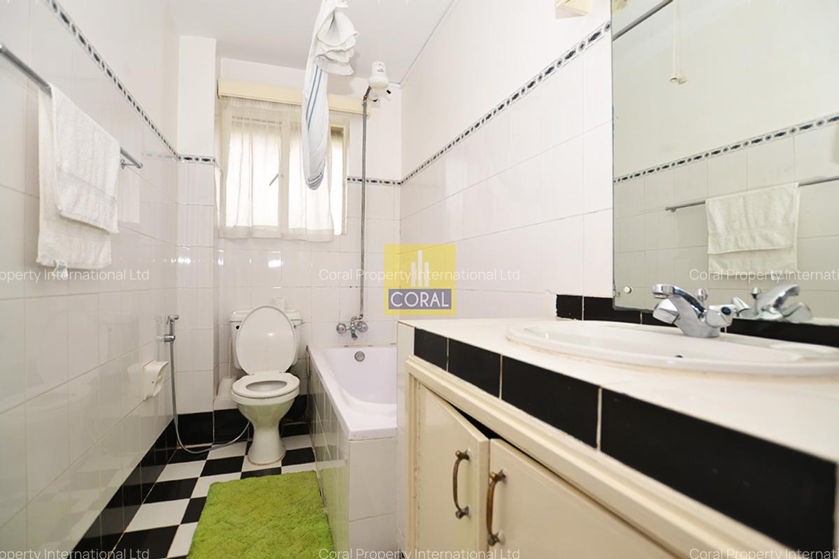 3 Bed Apartment in Kilimani - 14