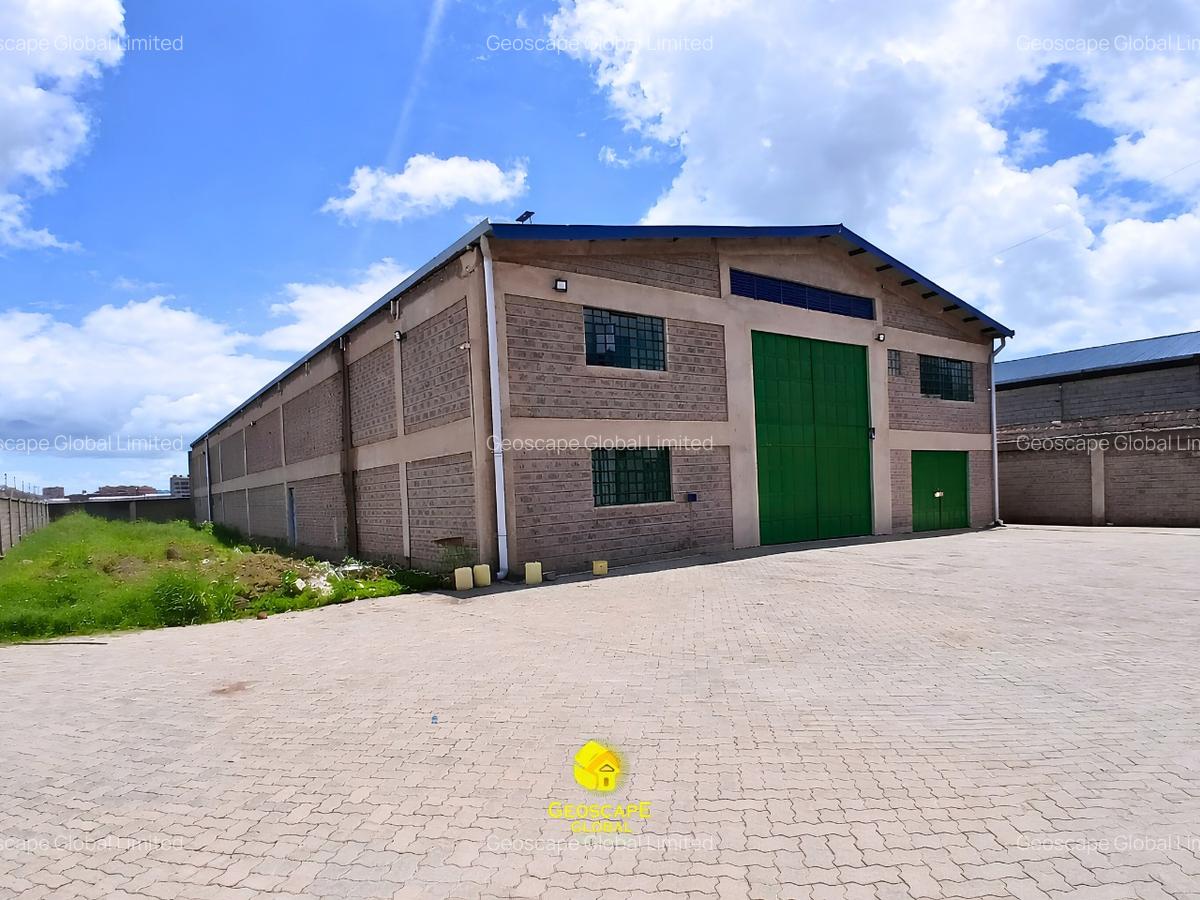 11,600 ft² Warehouse with Fibre Internet in Mlolongo - 2